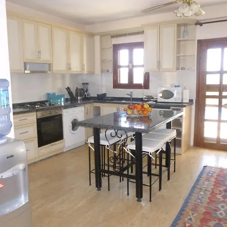 Villa Suro Evi *